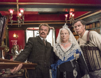 Holmes_Watson_Feature_Film_Pinewood_London_Feature_Film_Extras_Selfie_c